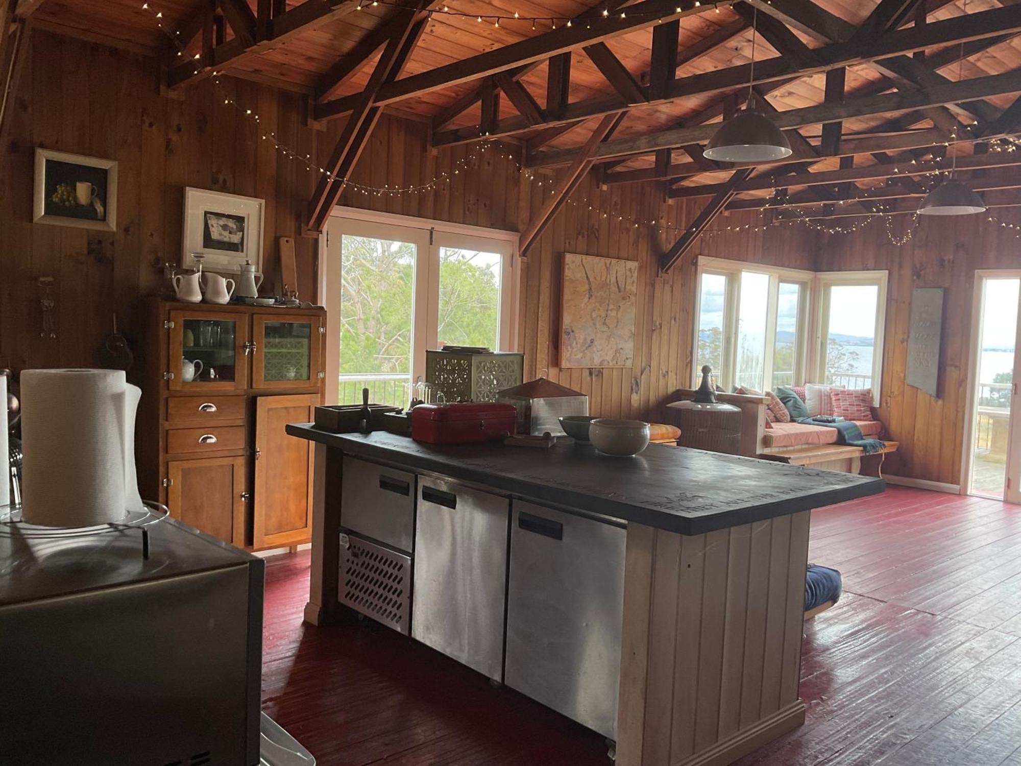 The Woolshed And Farmhouse Blue, Bruny Island Barnes Bay Exterior photo